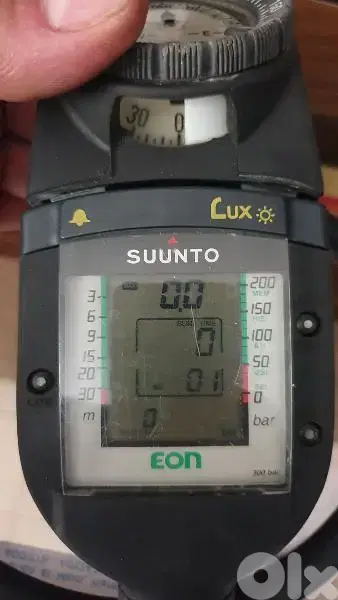 suunto dive computer pressure gauge