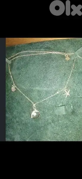 lucky charms necklace gold tone