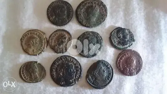 Roman coin for Emperor Declotian & Contantine I year 284& 307 AD