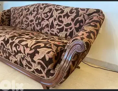Salon style wood and velvet with 2  armchairs