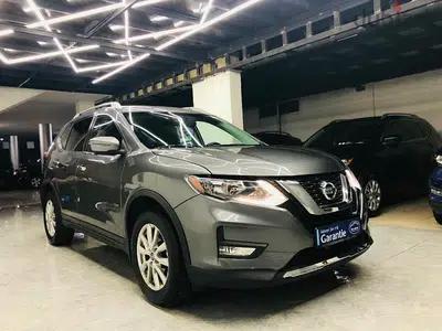 Nissan Rogue SV AWD ,Rear view camera Big Screen.