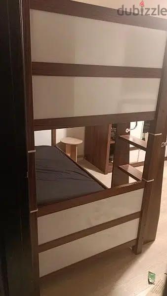 A used like new bedroom