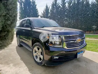 Tahoe LTZ 4WD 7-seats Captain Chairs, black leather