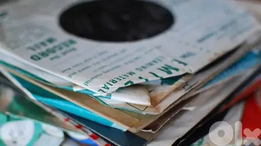 vinyls without covers in white paper sleeves starting 3$ check descrip