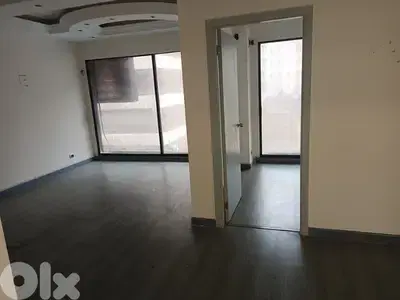 65 Sqm | Shop For Rent in Verdun