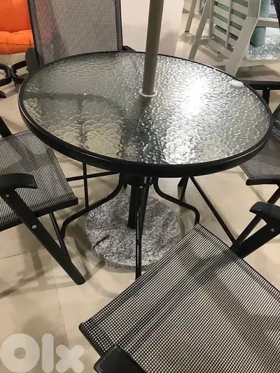 table set + chairs