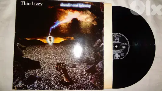 Thin Lizzy " thunder and lightening" vinyl album