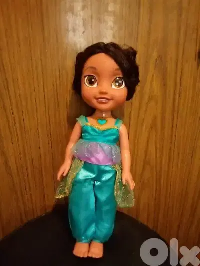 Princess JASMINE ANIMATOR ALADDIN Disney As new Toy +her Own Wear=22$