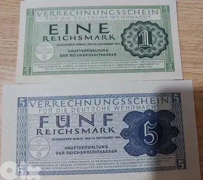 Nazi German set of two Banknotes 1 &5 Reich Mark WWII Hitler year 1944
