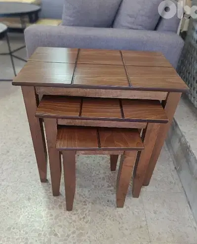 طقم طاولات خشب.  wooden tables