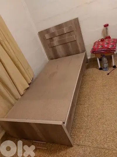 تخت مفرد جديدة بافضل الاسعار من المعمل