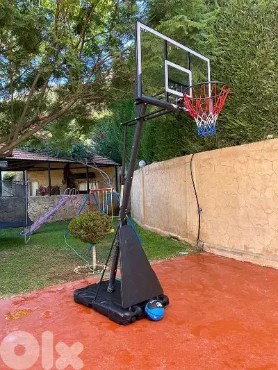 230$ movable hoop basketball 230$ movable hoop basketball