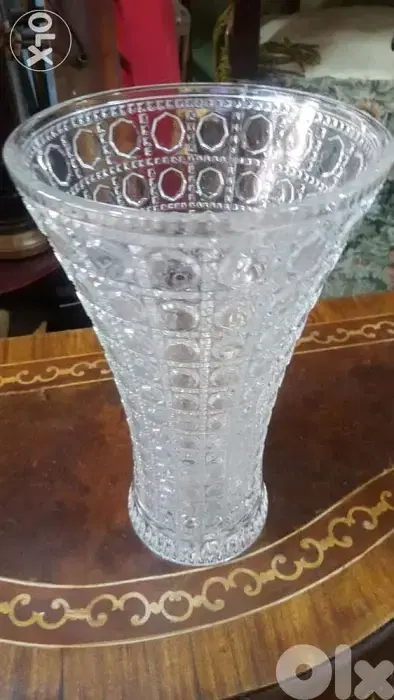 مزهرية كريستال مميزة