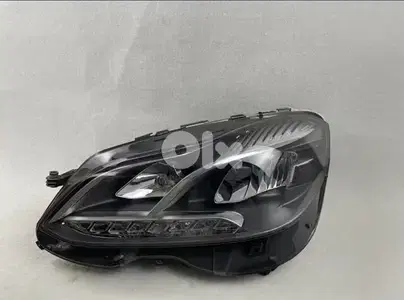 Headlight Mercedes Benz W212