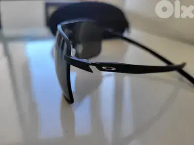 Oakley sunglasses unwanted gift bargain price