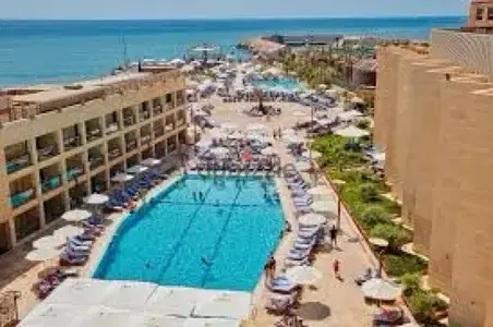 summer season access to coral beach