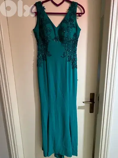 Green dress, size 38-40, worn once