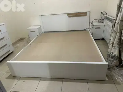 تخت مجوز 170 سم مع كمود صغار اتنين