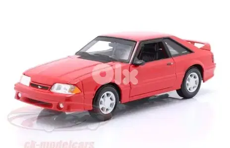 Ford Mustang SVT Cobra '93 diecast car model 1:24