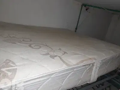 فرشة تخت للبيع