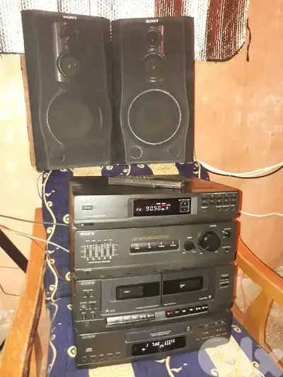 Sony vintage stereo HCDA17K (100watts×4)high power sound& bass reflect