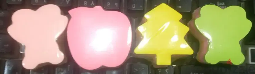 STICKY NOTES DIFFERENT FORMS