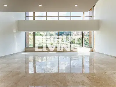 Spacious Duplex | Sunny | Calm Area | Open View