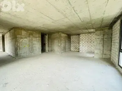 RAO26-4903 Office 300m for rent in Sin l Fil, $ 2,500 cash