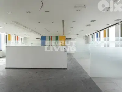 Spacious Office | 24/7 Security | 5 Parkings | Sea View