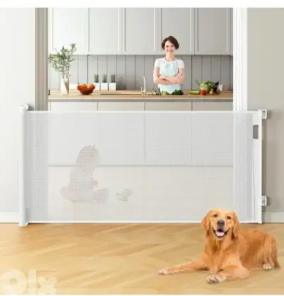 Retractable Baby Gates 150W x 85.6H centimetres /4$ delivery.