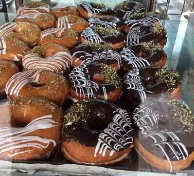 معلم كافة اصناف الافرنجي وحلويات نواشف وكرواسون وكعك ابحث عن عمل