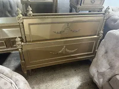 توابع اوضة نوم خشب زان انتيك