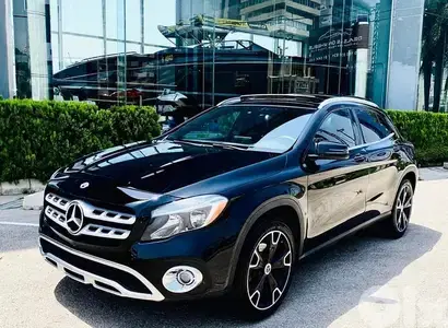 Mercedes-Benz GLA 250 2018 Clean Carfax