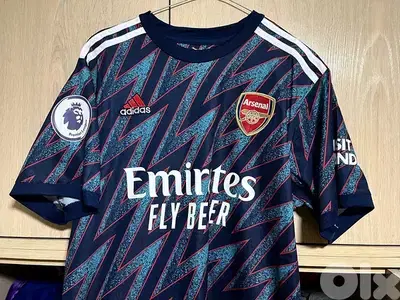 arsenal 20/21  third adidas limited edition legend Bergkamp 10