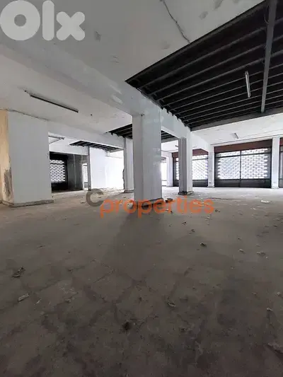 Shop for rent in Jdeideh / Showroomمحل للايجار في الجديدة  CPSM135