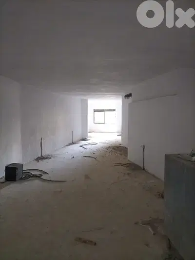 140 SQM Prime Location Used Warehouse in Hadath, Baabda