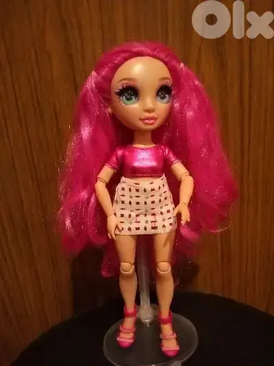 STELLA MONROE Articulated +her Own dress +her Own shoes Great OMG doll