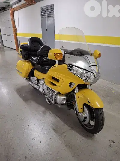 Honda Goldwing 1800cc with extra parts still not used