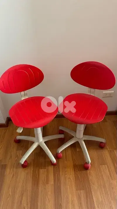 Two punto chair For kids