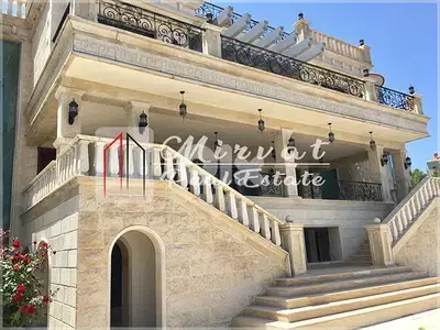 Four-Storey VillalPrivate PoollPanoramic Beirut Views