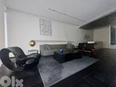 Apartment For Sale in Downtown - Yacht Clubشقة للبيع في وسط المدينة -