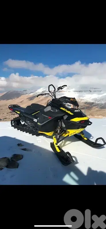 Skidoo summit X  BRP