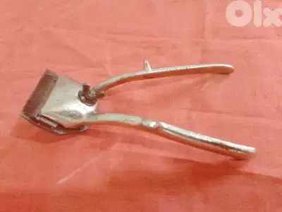 ANTIQUE Manual chaver  Germany
