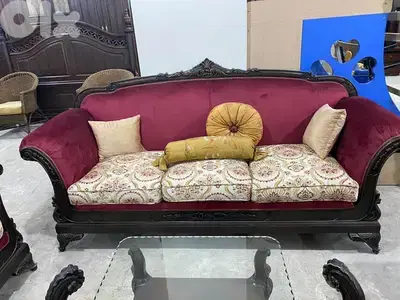 طقم كنبايات حفر خشب زان اربع قطع مع طقم طاولات