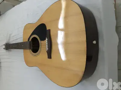 Accoustic Guitar Yamaha