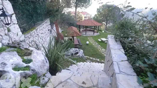 villa For sale in ghazir فيلا للبيع في غزير