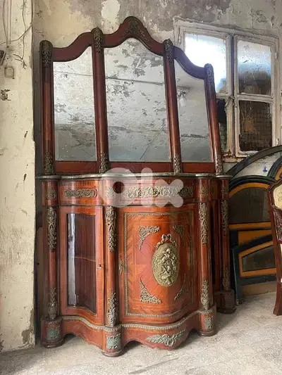 بهو مصري مع مرايا انتيك خشب زان مرصع نحاس وج رخام