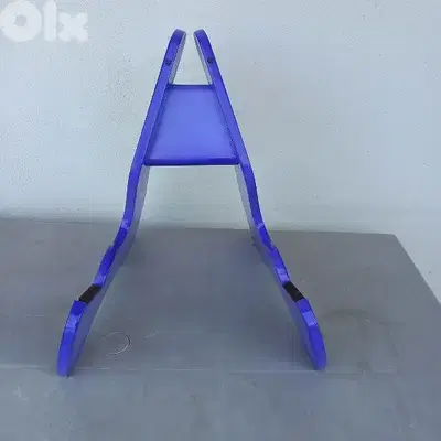 Stand for Guitar in Wood  - Mauve color