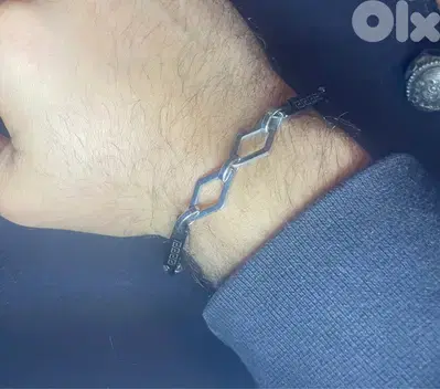 Men’s black onyx bracelet