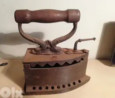 Vintage Iron cloth Ironing tool